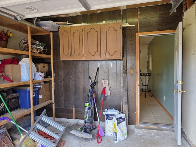 Building Photo - 904 Avenida Del Sumbre