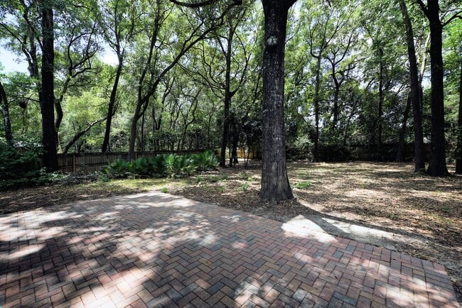 Building Photo - Updated Home in Rocky Bayou