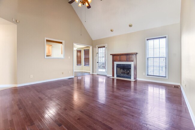 Building Photo - 3886 Stella Dr