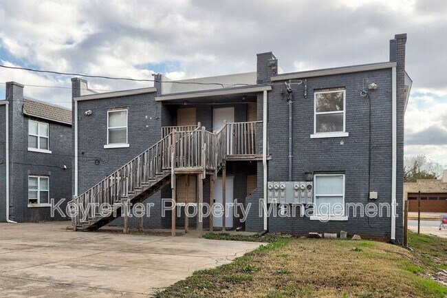 Building Photo - 2325 NW 12th St