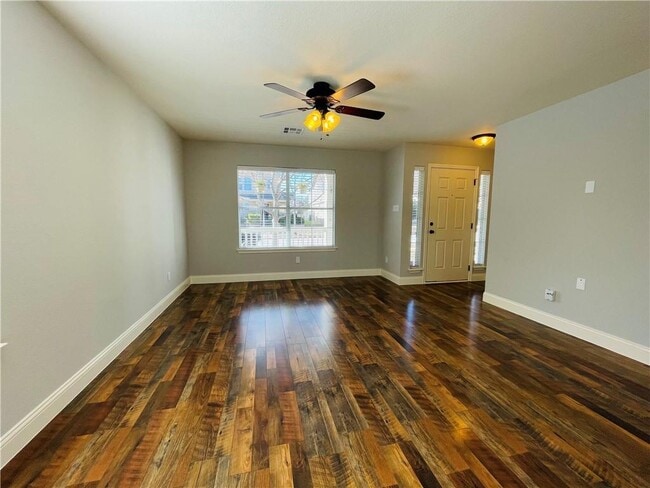 Building Photo - 1804 Lost Maples Loop