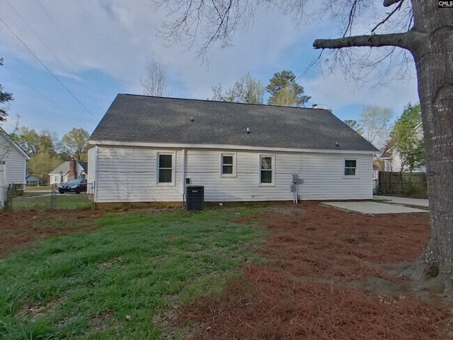 Building Photo - 308 Kenton Dr