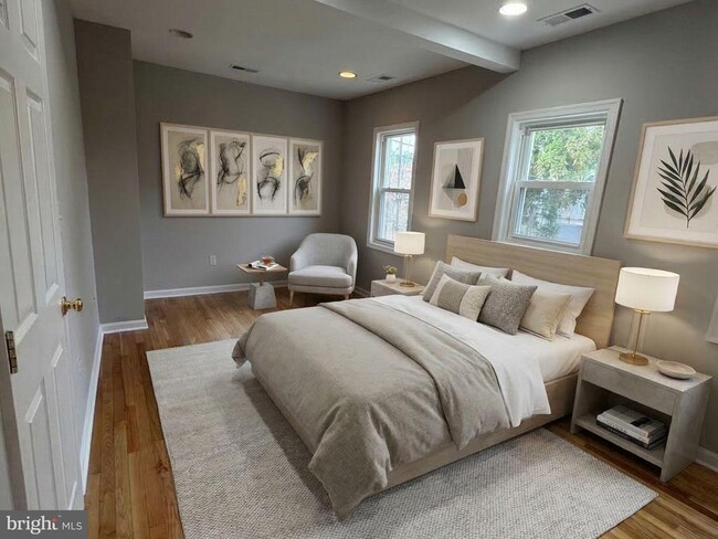 Building Photo - 5126 Call Pl SE