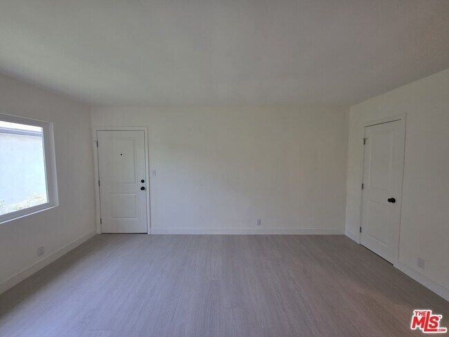 Building Photo - 1411 Innes Pl
