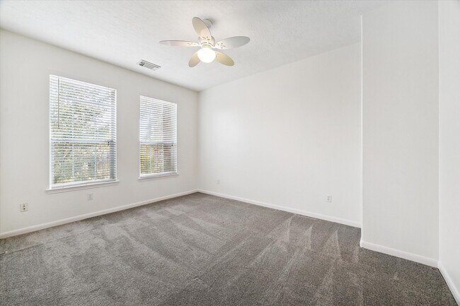 Building Photo - 23814 Seventh Heaven