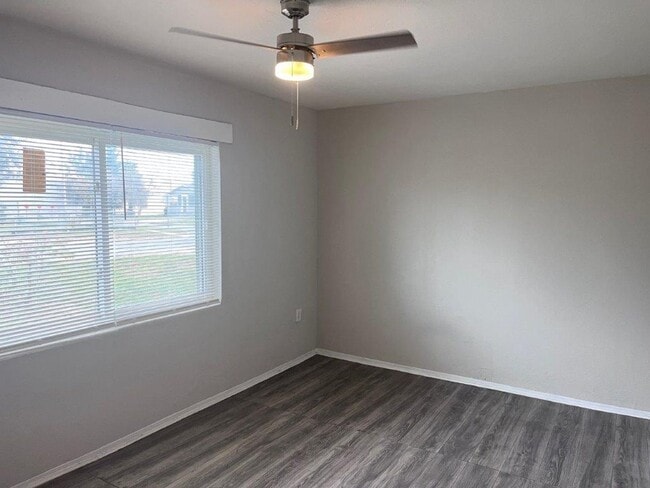 Building Photo - 1040 Avondale Ave