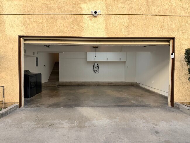 Building Photo - 431 N Alhambra Ave