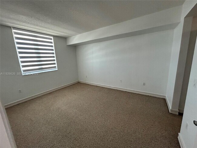 Building Photo - 117 NW 42nd Ave