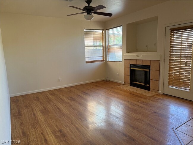 Building Photo - 10116 Desert Wind Dr