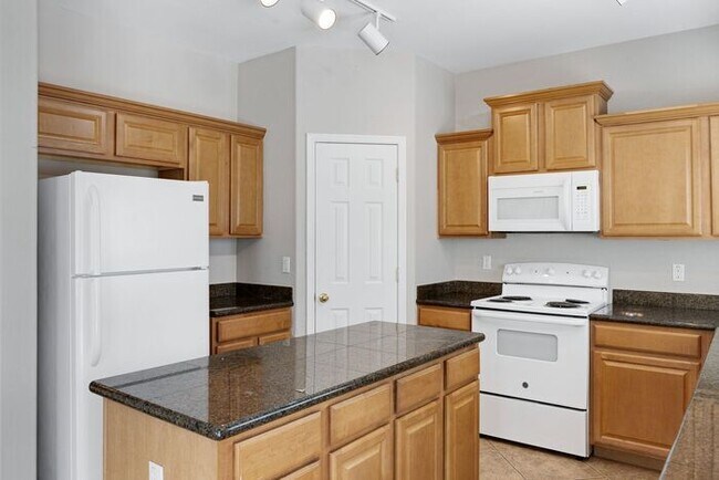 Building Photo - Large two story home in San Tan Heights!