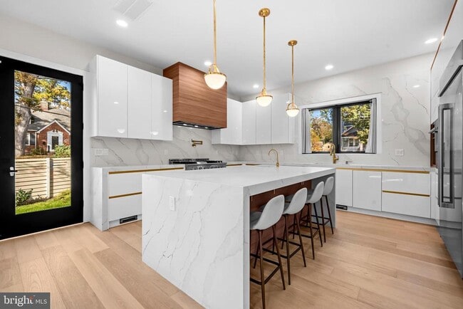 Building Photo - 4246 15th St N