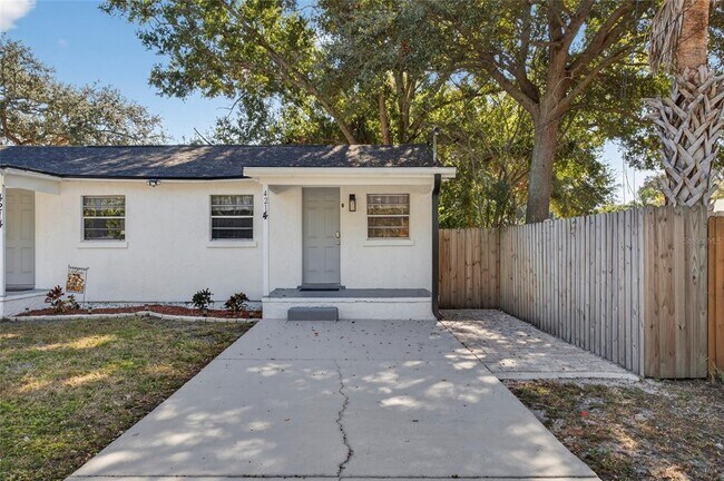 Building Photo - 4214 W Ohio Ave