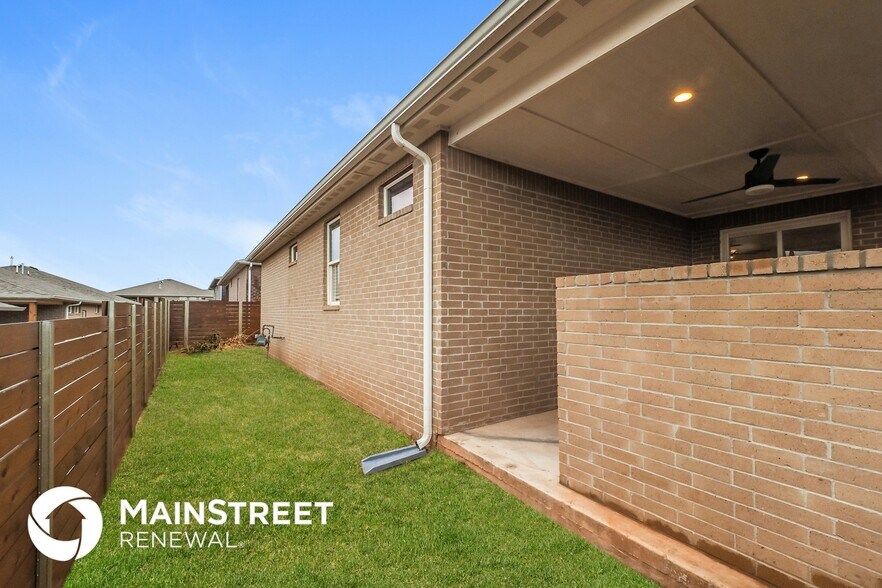 Building Photo - 11233 Paradise Out Ln