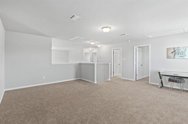 Building Photo - 246 Salt Springs Rd