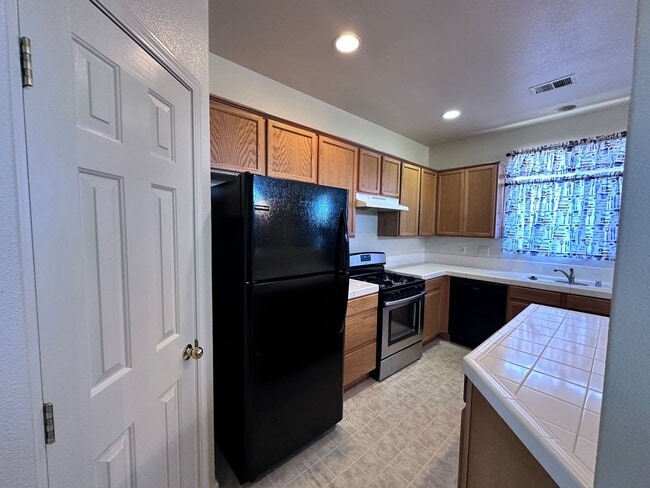 Building Photo - 10427 Chadwell Dr