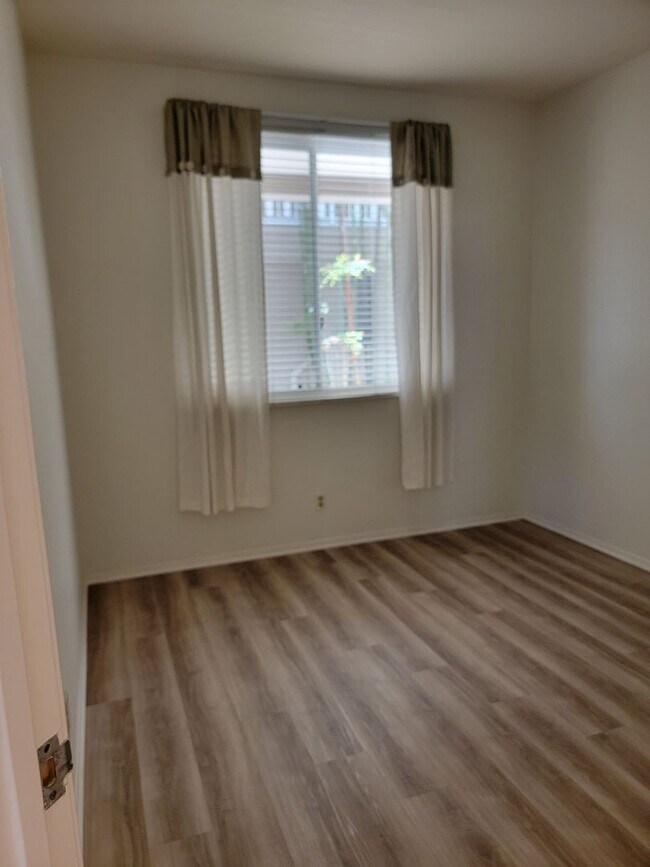 Building Photo - GEM IN THE VILLAGE- COX CABLE and WIFI INCLUDED IN THE RENT!