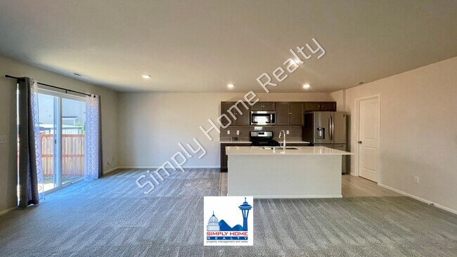 Building Photo - Spacious Tumwater home with a rare downstairs bedroom and a full bathroom!