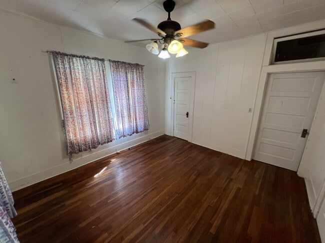 Building Photo - Spacious 5-Bedroom Home in Prime Zachary Location