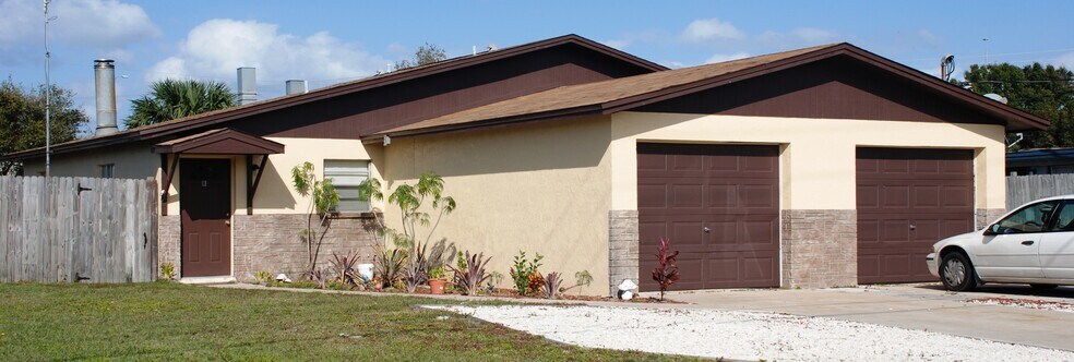 Building Photo - 2651 Kingswood Dr NE