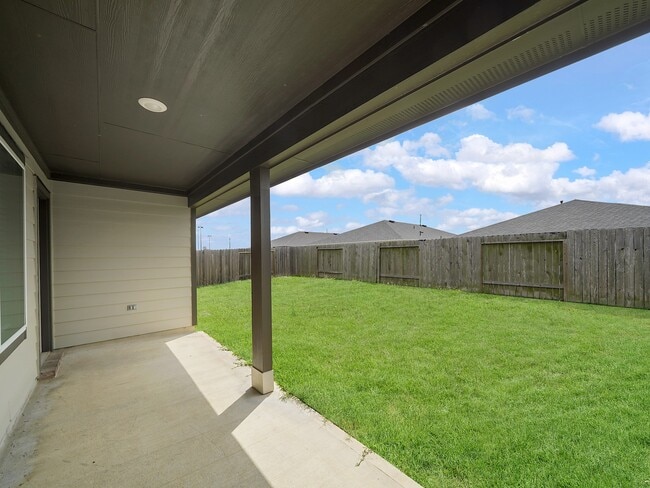 Building Photo - 29511 Ella Larchmont Ct