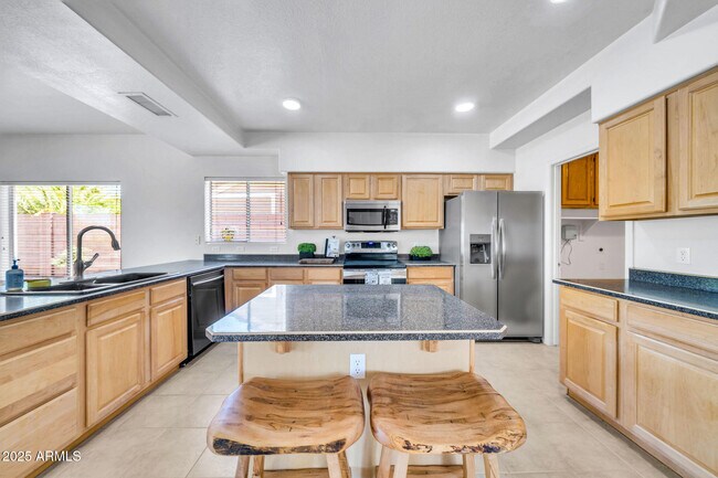 Building Photo - 26234 N 46th St