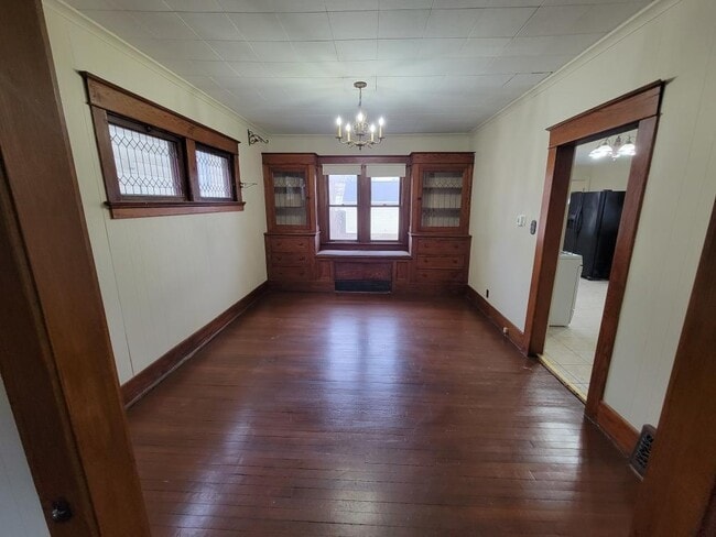 Building Photo - 3221 S Harrison St