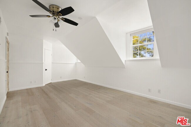 Building Photo - 4309 Gentry Ave