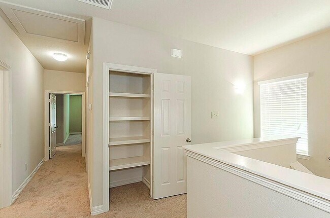 Building Photo - 64 Woodland Hills Dr