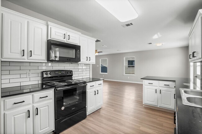 Building Photo - 29022 W Pecos River Ct