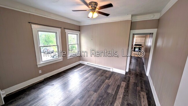 Building Photo - 10 Tarheel Ln