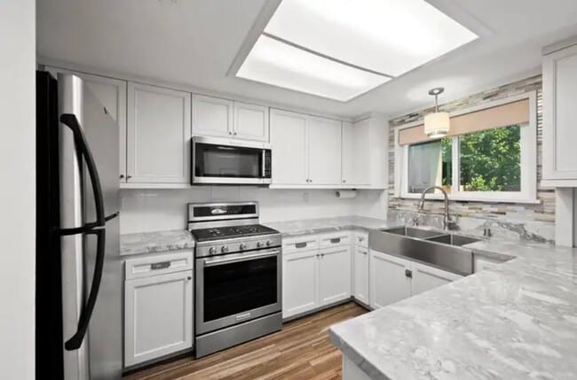 Building Photo - 7453 Fortuna Vista Ct