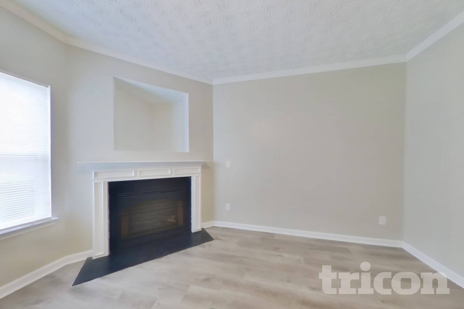Building Photo - 6300 Ellenwood Dr