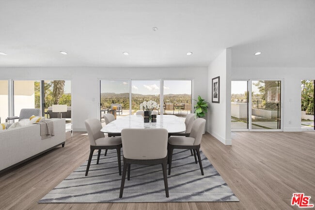 Building Photo - 23500 Aetna St