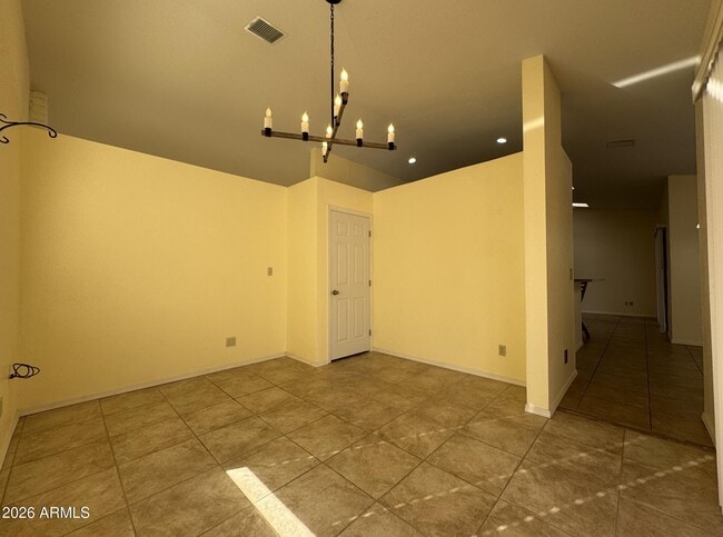 Building Photo - 3807 St Andrews Dr