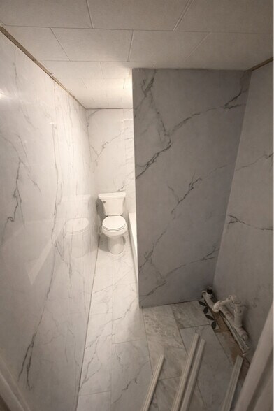 Building Photo - 25 Penn St