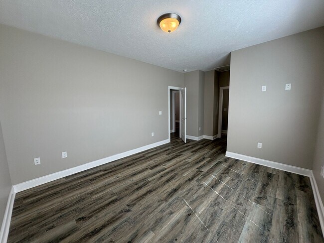 Building Photo - Available for the 2026-2027 lease term.