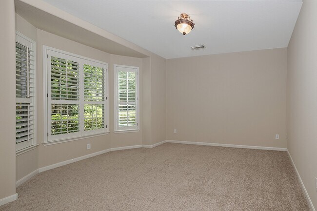 Building Photo - 54 S Longsford Cir