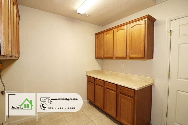 Building Photo - 3700 Silvario Ct