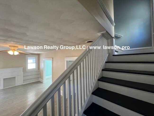 Building Photo - 2148 Berkley Ave SW