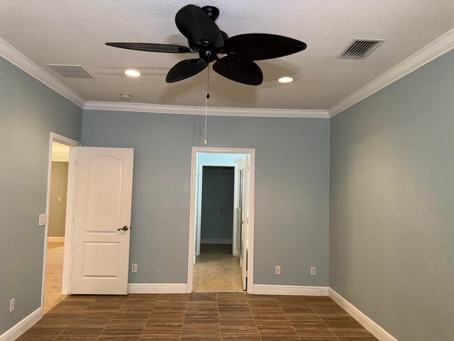 Building Photo - 1203 Scarlet Oak Cir