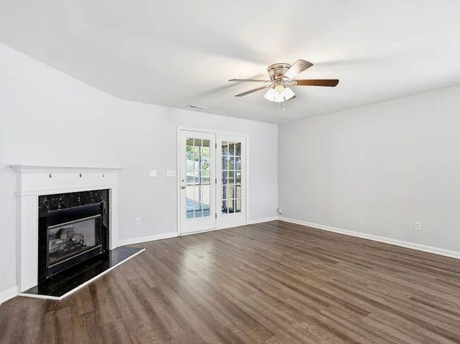 Building Photo - 2121 Ventana Ln