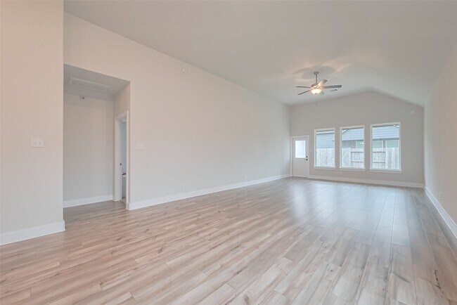 Building Photo - 200 Catalina Cove Dr