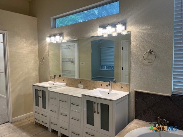 Building Photo - 101 Cielo Vista