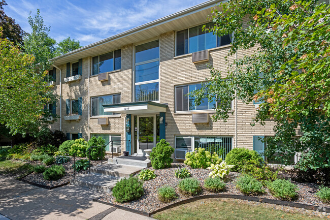 Primary Photo - Highland Terrace Apartments