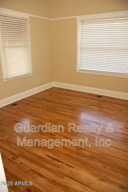 Building Photo - 59 W Encanto Blvd