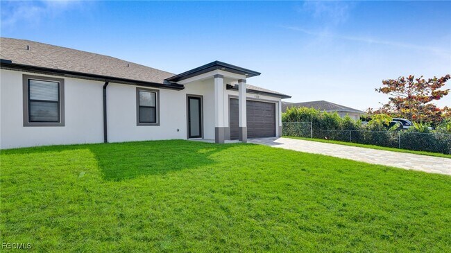 Building Photo - 1123 Hightower Ave S