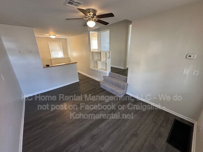 Building Photo - 1114 E Myrtle St