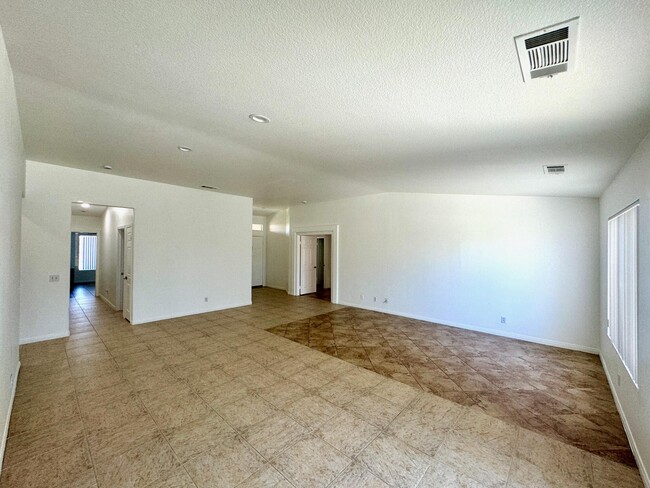 Building Photo - 80625 Virginia Ave