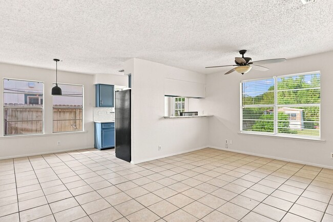 Building Photo - 5700 Cherry Park
