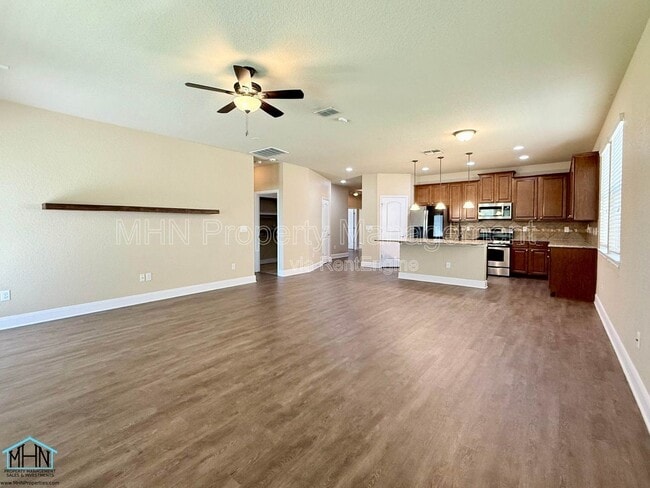 Building Photo - 12807 Waterlily Way